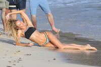 Candice_Swanepoel_38.jpg