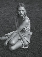 Vogue_Australia_January_2016_Gemma_Ward_by_Lachlan_Bailey_09.jpg
