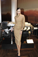 adriana_lima_max_mara_760x1142.jpg