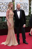 jason_statham_rosie_huntington_whiteley_golden_globes_2016_3.jpg