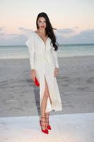 adriana_lima_at_charity_gala_in_miami_2.jpg