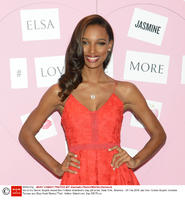 Rex_Victorias_Secret_Angels_5585233Y.jpg