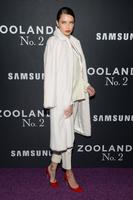 adriana_lima_zoolander_2_world_premiere_in_new_york_city_ny_7.c0575ac171ab4f8f709565199488a406.jpg
