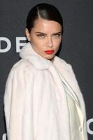 adriana_lima_zoolander_2_world_premiere_in_new_york_city_ny_9.cbf2d84a51d971c5f23ffbb535f2efcb.jpg