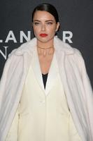 adriana_lima_zoolander_2_world_premiere_in_new_york_city_ny_11.b6bf4b265c21f1b400f246b759088f7a.jpg