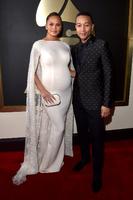chrissy_teigen_john_legend_grammys_red_carpet_2016.jpg