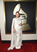 Chrissy_Teigen.jpg