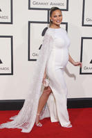 Chrissy_Teigen__2016_GRAMMY_Awards__09.jpg