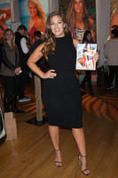 Ashley_Graham__Sports_Illustrated_Swimsuit_2016_Swim_City_Celebration__02.jpg