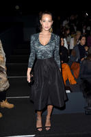 Hannah_Davis__Vera_Wang_2016_Fashion_Show__02.jpg