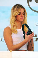 Erin_Heatherton__Sports_Illustrated_Swimsuit_2016_Swim_Beach__26.jpg