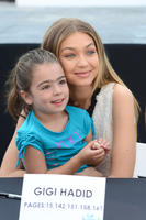 Gigi_Hadid__Sports_Illustrated_Swimsuit_2016_Swim_Beach__13.jpg