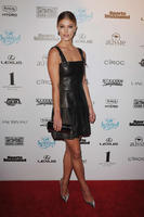 Nina_Agdal__Sports_Illustrated_Swimsuit_2016_Red_Carpet__06.jpg