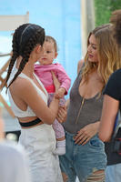 Gigi_Hadid_and_Lily_Aldridge__Sports_Illustrated_Swimsuit_2016_Event__11.jpg
