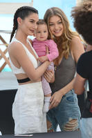 Gigi_Hadid_and_Lily_Aldridge__Sports_Illustrated_Swimsuit_2016_Event__24.jpg