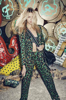 Marie_Claire_March_2016_Hailey_Clauson_by_Beau_Grealy_03.jpg
