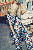 Marie_Claire_March_2016_Hailey_Clauson_by_Beau_Grealy_10.jpg