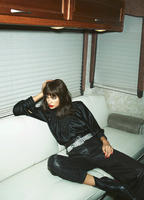 Vogue_Paris_March_2016_Irina_Shayk_Steffy_Argelich_by_Mert_and_Marcus_06.jpg