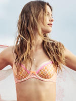 behati0.jpg