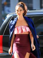 lily_aldridge_leaving_the_buzzfeed_office_in_new_york_210021555.jpg