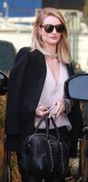 Rosie_Huntington_Whiteley_Leaving_her_office__01.jpg
