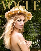 daphne_groeneveld_by_junseob_yoon_for_vogue_korea_january_2016_1.jpg
