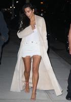 kim_kardashian_style_out_in_nyc_8_29_2016_5.jpg