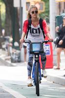 nina_agdal_out_in_nyc_8_21_2016_2.jpg