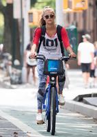nina_agdal_out_in_nyc_8_21_2016_3.jpg