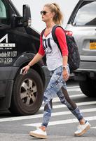 nina_agdal_out_in_nyc_8_21_2016_7.jpg