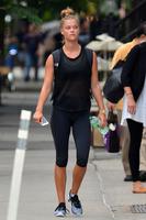 nina_agdal_going_to_a_gym_in_new_york_city_8_10_2016_1.jpg