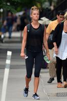 nina_agdal_going_to_a_gym_in_new_york_city_8_10_2016_4.jpg