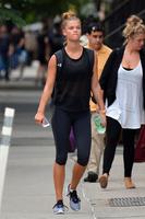 nina_agdal_going_to_a_gym_in_new_york_city_8_10_2016_6.jpg