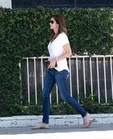 cindy_crawford_shopping_in_malibu_ca_7_2_2016_7.jpg