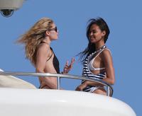 joan_smalls_doutzen_kroes_elsa_hosk_alessandra_ambrosio_on_a_yacht_in_saint_tropez_july_2016_23.jpg