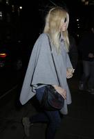 claudia_schiffer_went_to_nobu_restaurant_in_london_january_2016_5.jpg