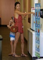 alessandra_ambrosio_at_whole_foods_market_in_brentwood_ca_8_30_2016_2.jpg