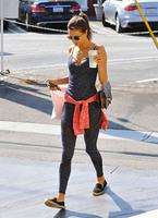 alessandra_ambrosio_at_brentwood_country_mart_8_23_2016_5.jpg