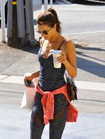 alessandra_ambrosio_at_brentwood_country_mart_8_23_2016_9.jpg