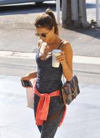 alessandra_ambrosio_at_brentwood_country_mart_8_23_2016_10.jpg