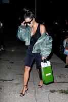 kim_kardashian_at_her_hotel_in_nyc_9_1_2016_2.jpg