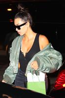 kim_kardashian_at_her_hotel_in_nyc_9_1_2016_11.jpg