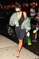 kim_kardashian_at_her_hotel_in_nyc_9_1_2016_14.jpg