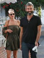 alessandra_ambrosio_lunches_in_west_hollywood_9_1_2016_17.jpg