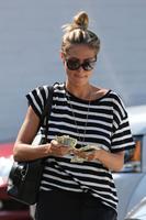 heidi_klum_out_in_los_angeles_8_25_2016_2.jpg