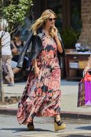 heidi_klum_street_outfit_nyc_8_6_2016_2.jpg