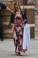 heidi_klum_street_outfit_nyc_8_6_2016_10.jpg