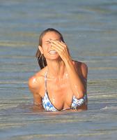 heidi_klum_in_bikini_beach_in_the_caribbean_8_7_2016_3.jpg