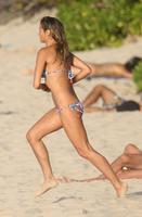 heidi_klum_in_bikini_beach_in_the_caribbean_8_7_2016_7.jpg