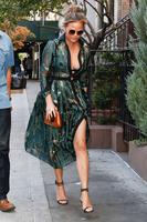 chrissy_teigen_is_looking_all_stylish_nyc_8_29_2016_15.jpg